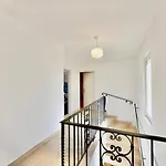Casa Carolina House * Лозон